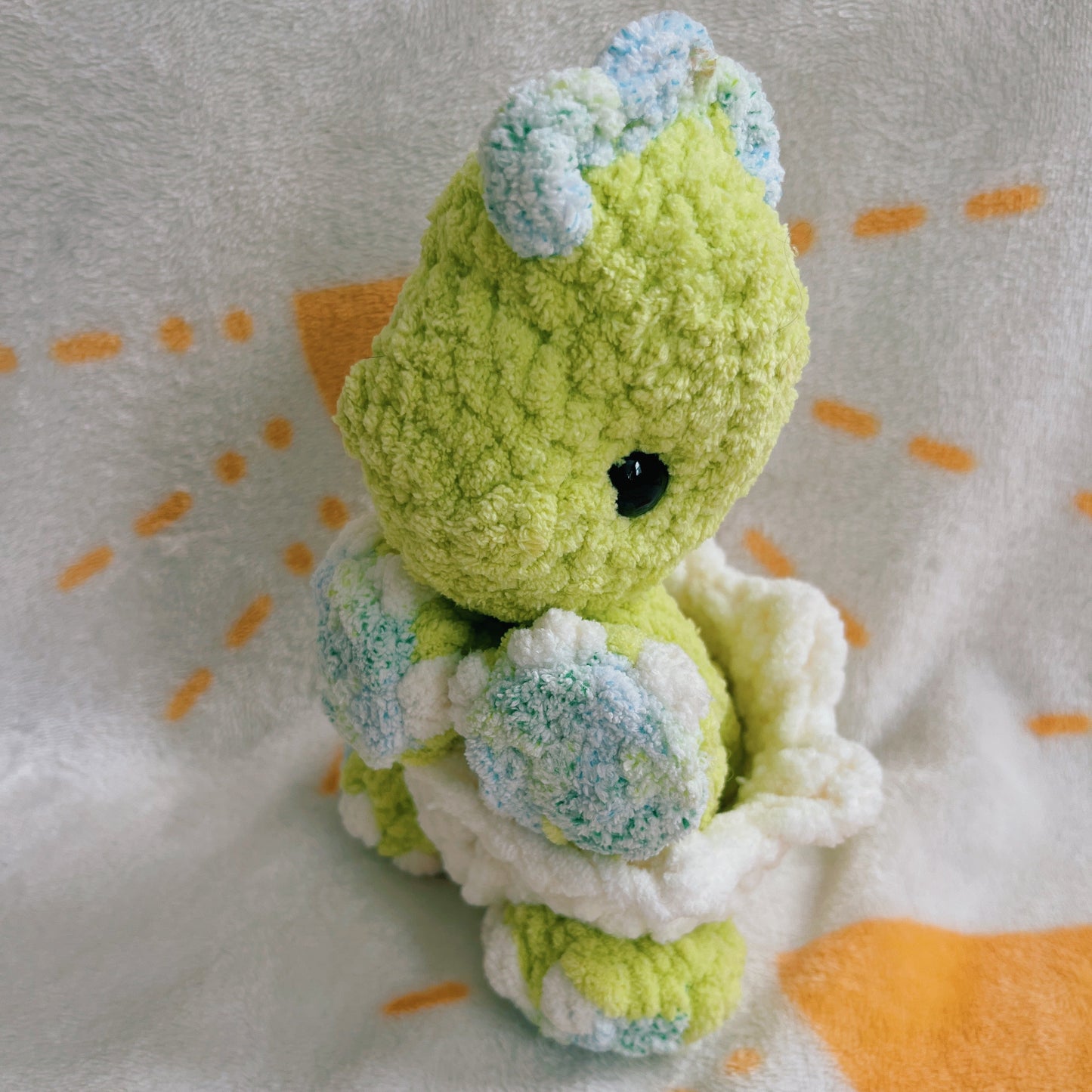 MADE TO ORDER// Indie itty-saurus Dino Snuggler